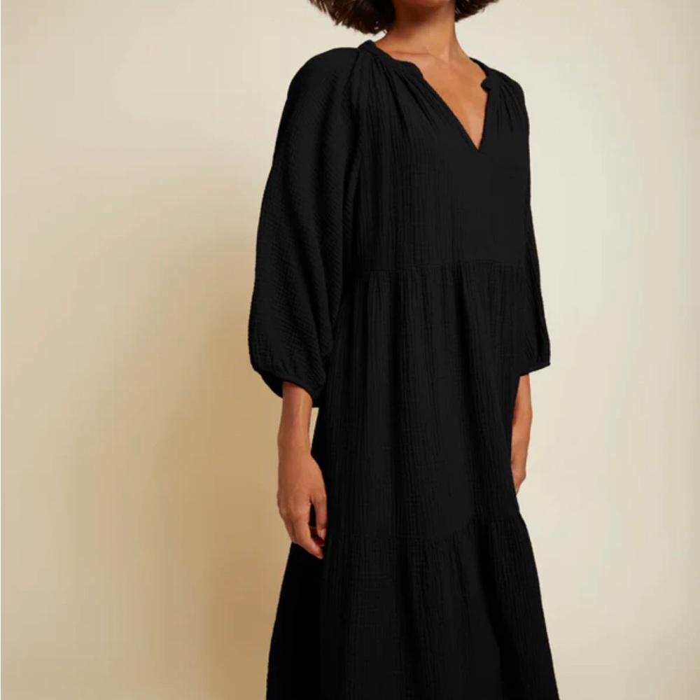 Nation LTD Elegant Black V-Neck Midi Dress